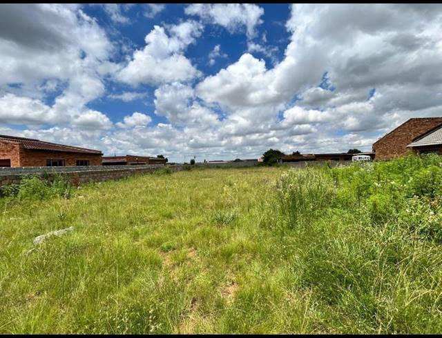 LAND FOR SALE IN WELGEDACHT